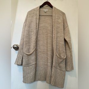 Urbanology Women’s Tan comfy knit cardigan size large